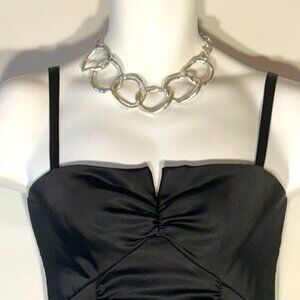 Dolce Vita Hammered Silver Tone Statement Necklace Classic Chic Wardrobe Staple